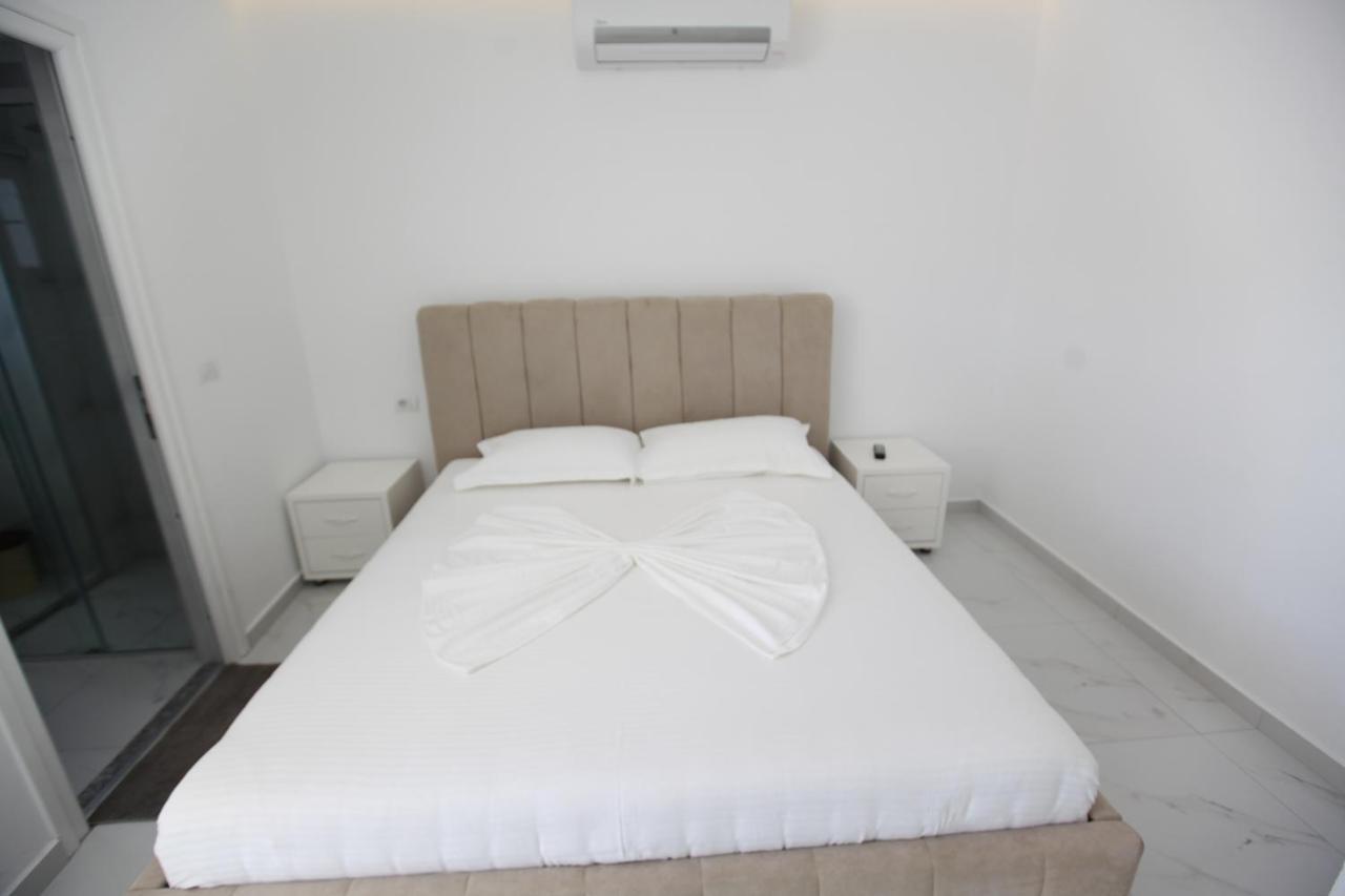 Anna Hotel Ксамил Екстериор снимка
