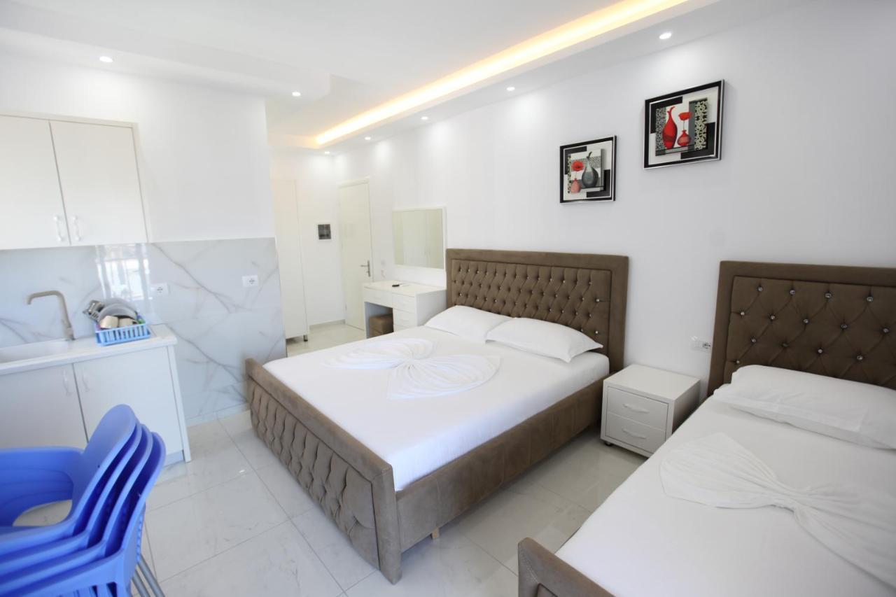 Anna Hotel Ксамил Екстериор снимка