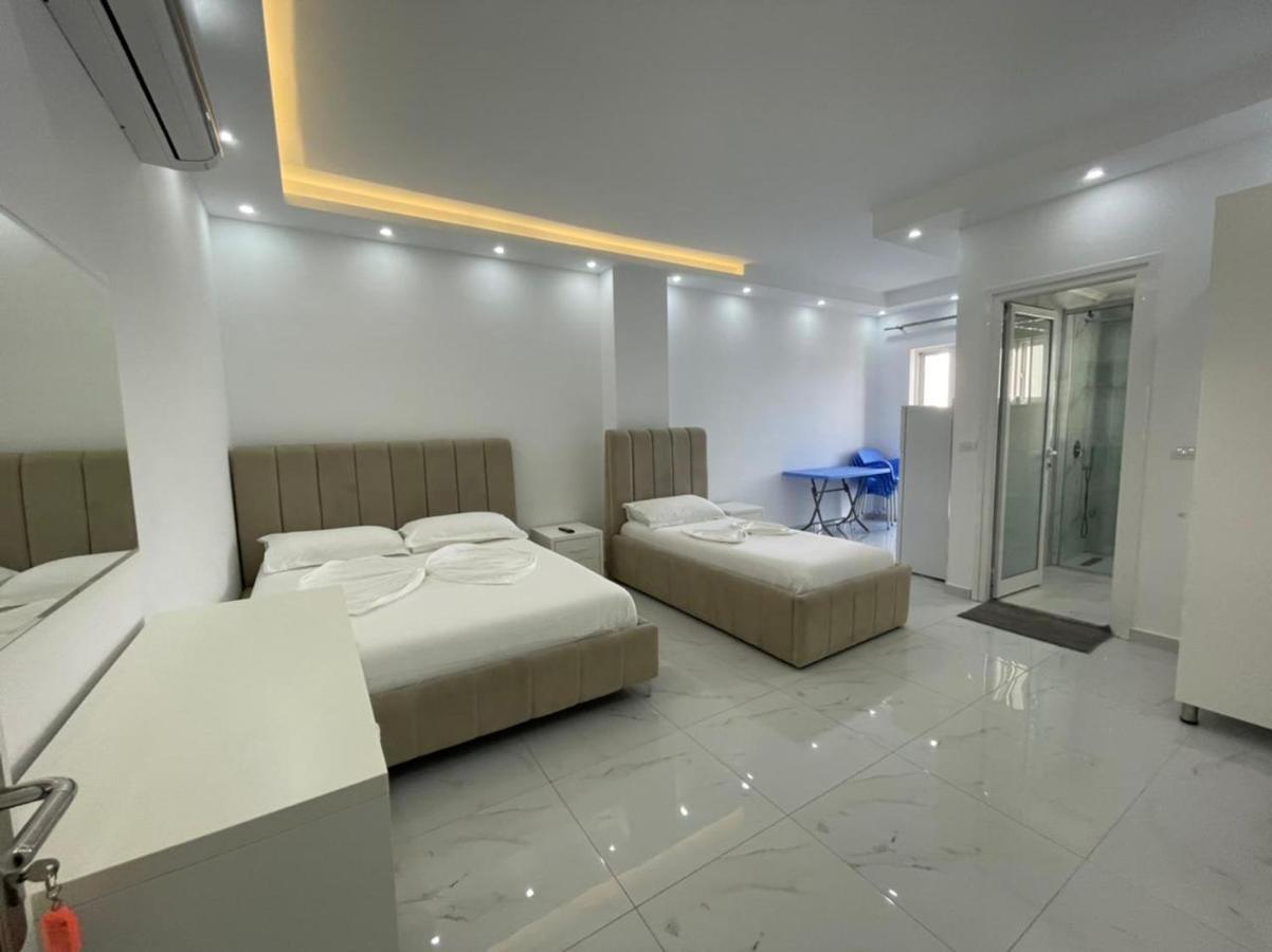 Anna Hotel Ксамил Екстериор снимка