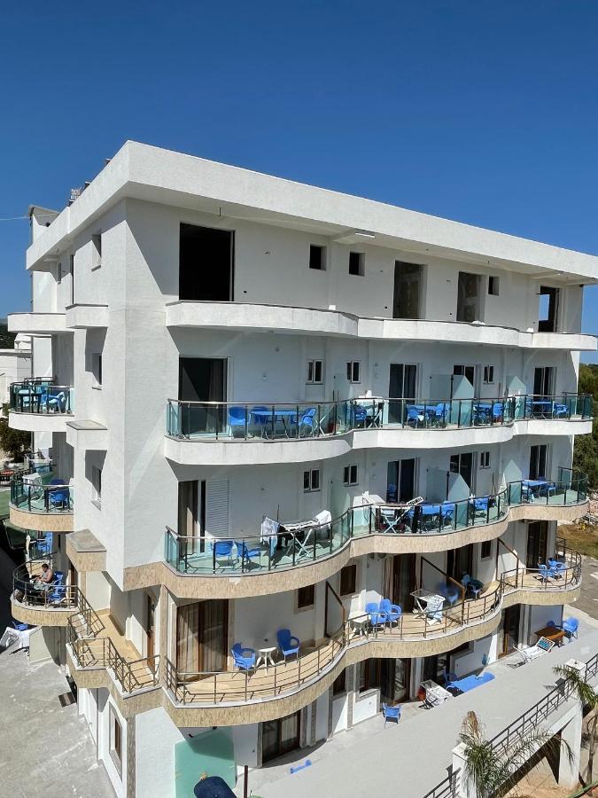Anna Hotel Ксамил Екстериор снимка