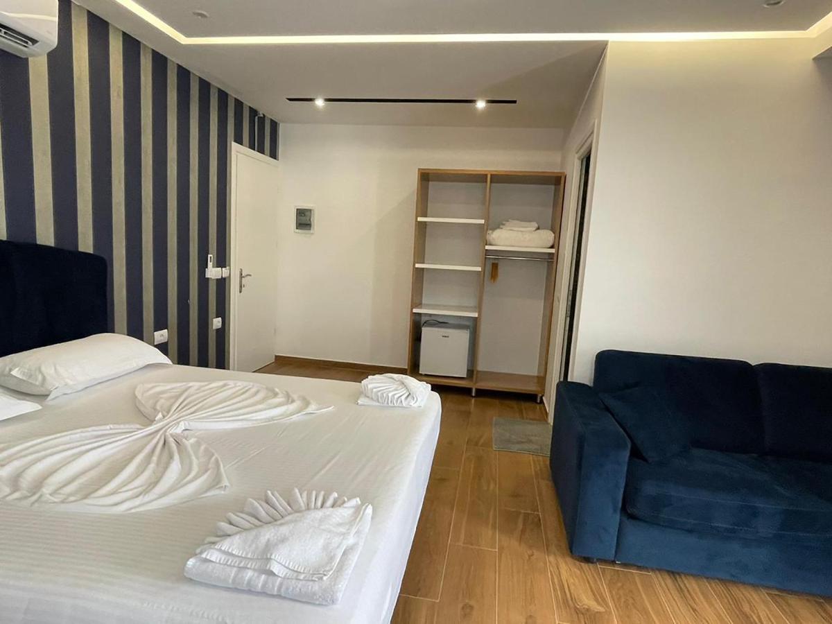 Anna Hotel Ксамил Екстериор снимка