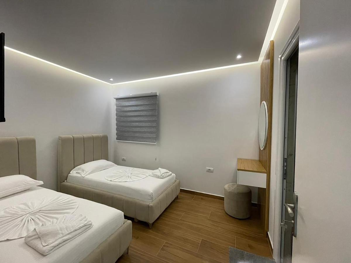 Anna Hotel Ксамил Екстериор снимка