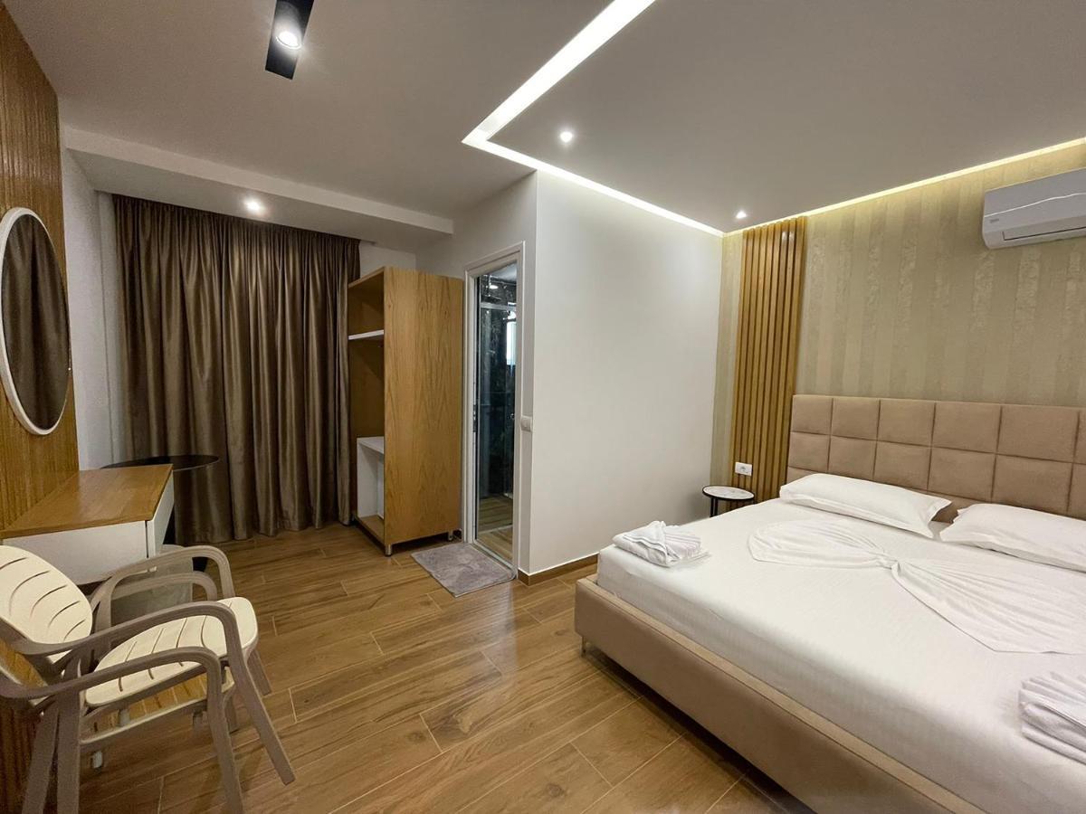 Anna Hotel Ксамил Екстериор снимка