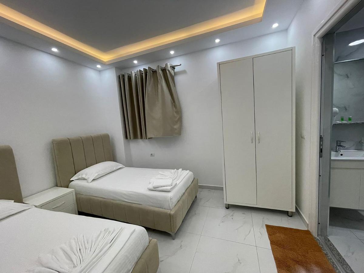 Anna Hotel Ксамил Екстериор снимка