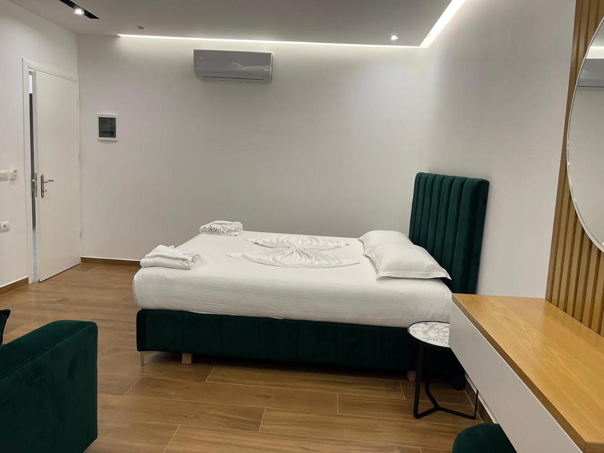 Anna Hotel Ксамил Екстериор снимка