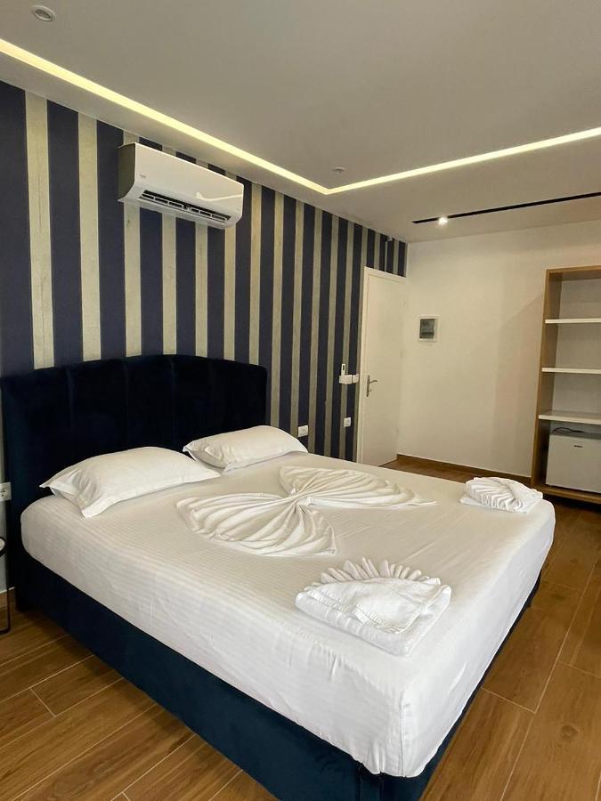 Anna Hotel Ксамил Екстериор снимка